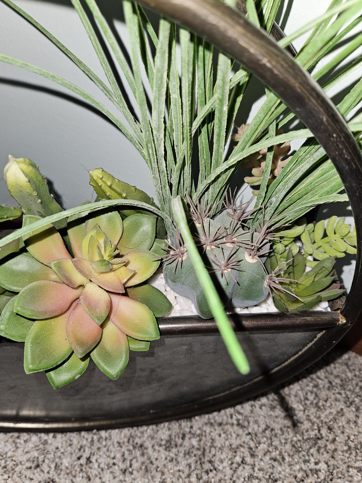 14 X 14 X 4 Tin Metal Succulent Farm Decor Wall Decor Table Top Pre-owned
