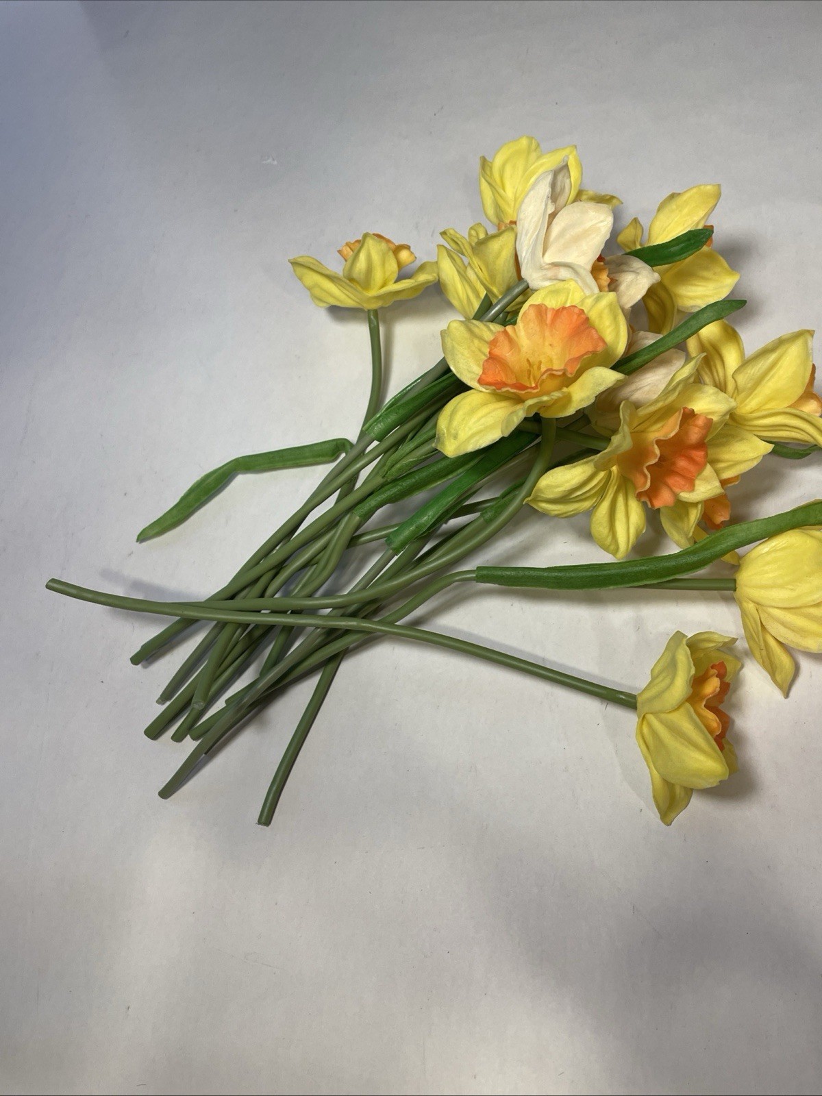 Yellow Artificial Daffodil Stems (Set of 16 Single Stems 12” Long)