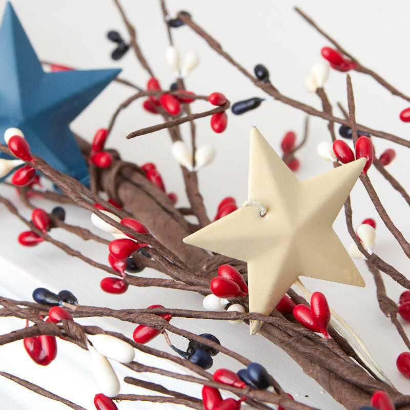 5ft Americana Pip Berry Decorative Garland With Patriotic Metal Stars