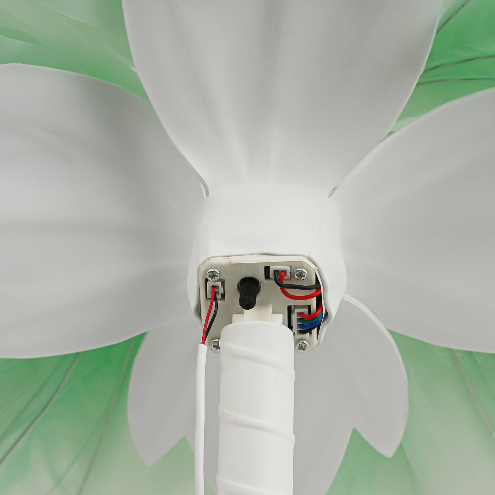 Auto-Open Artificial Flower with LED Light Green Floral Decor For Wedding Party