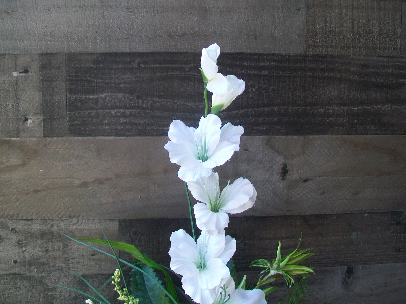 Green & White Spring All Occasion Floral Arrangement Centerpiece in Glass Vase