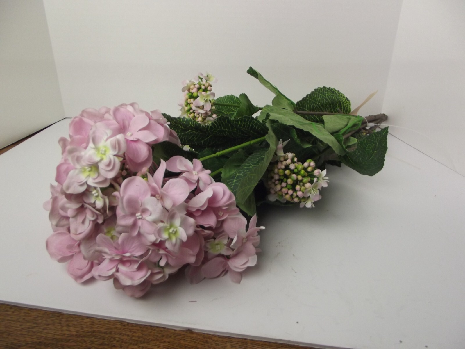 Disneyland Grand Hotel Hyacinth Artificial Silk Fake Pink Flowers Props