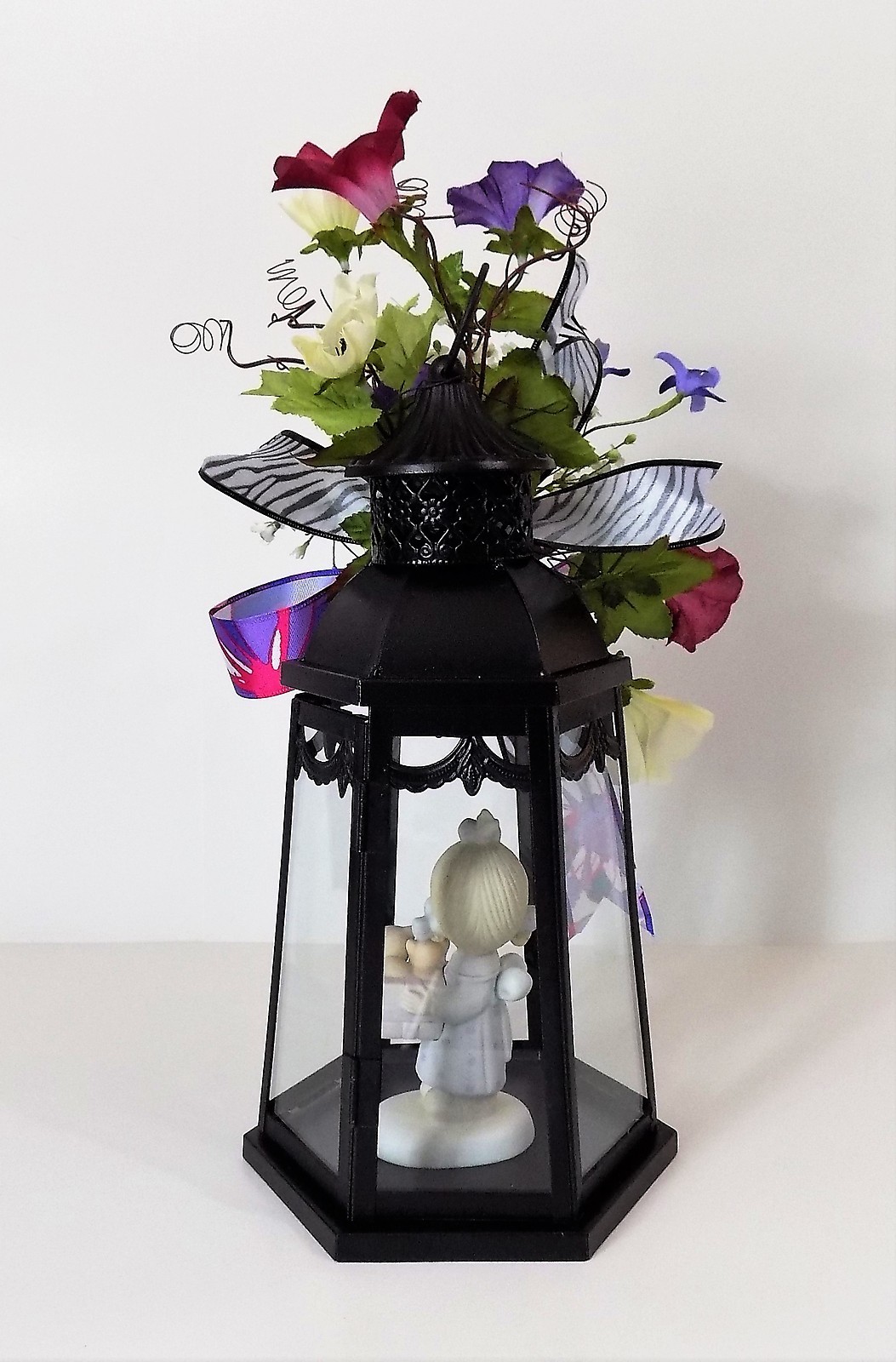 METAL GLASS LANTERN & DECORATIVE FLORAL ACCENT SWAG RIBBON FLOWERS CENTERPIECE