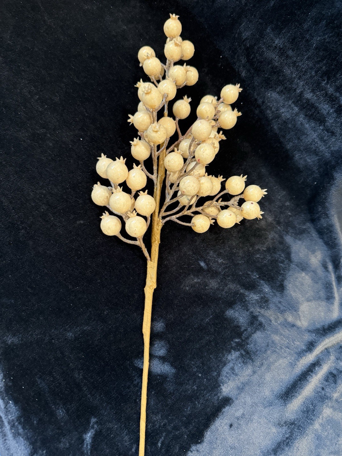 Glitter Rosehip Stem White