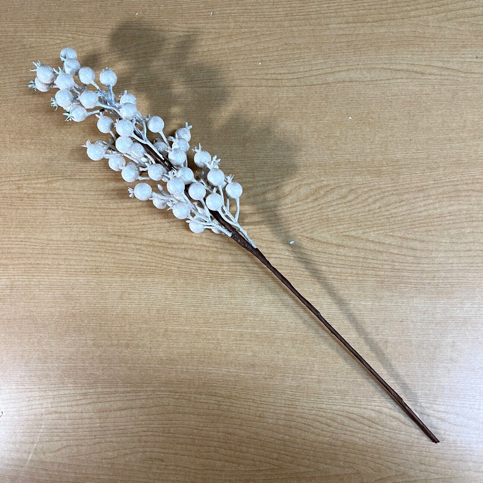 12pcs Christmas White Berry Stems 25 Inch Artificial White Berries (steams only)