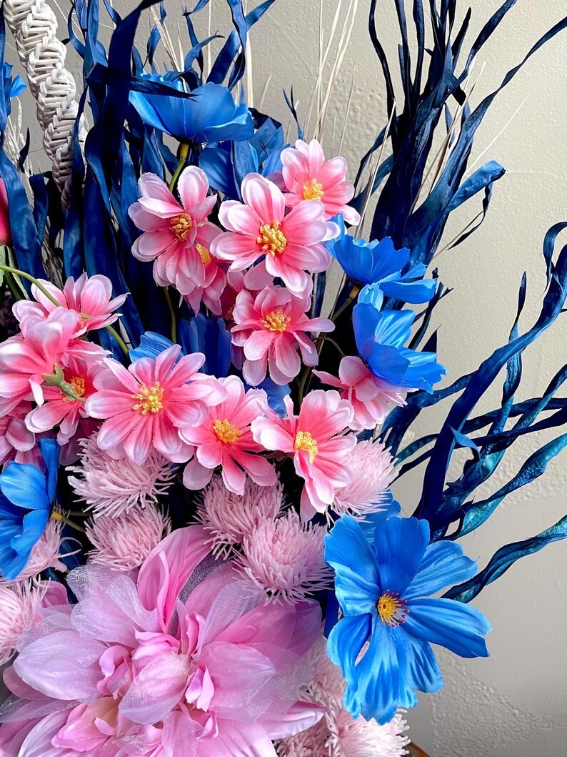 Blue & Pink Centerpiece Modern Chic Living Dining Room Decor Bedroom Accent