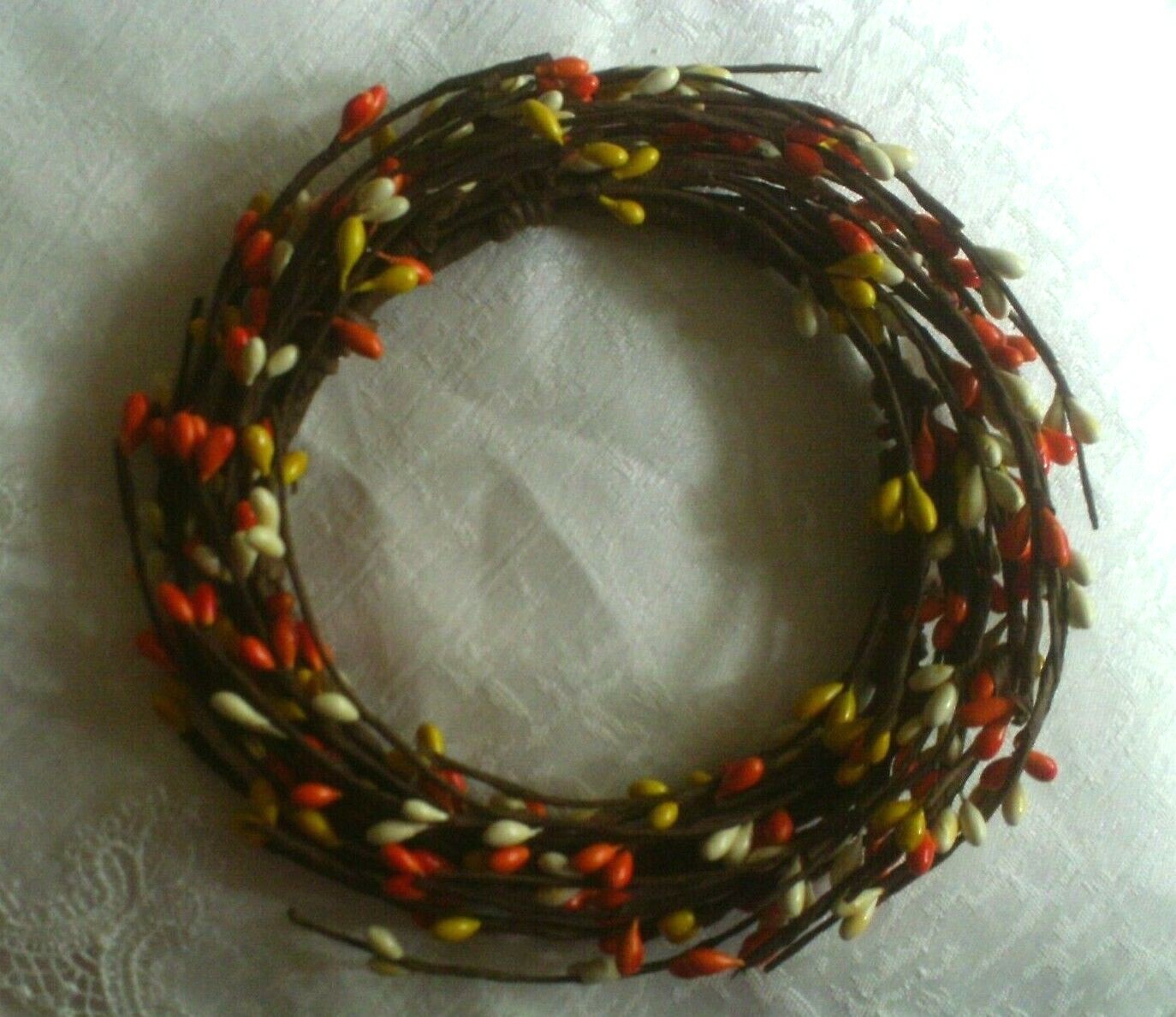 NEW Primitive Berry Candle Ring 4.5″ Pips Orange Yellow White Halloween Wreath