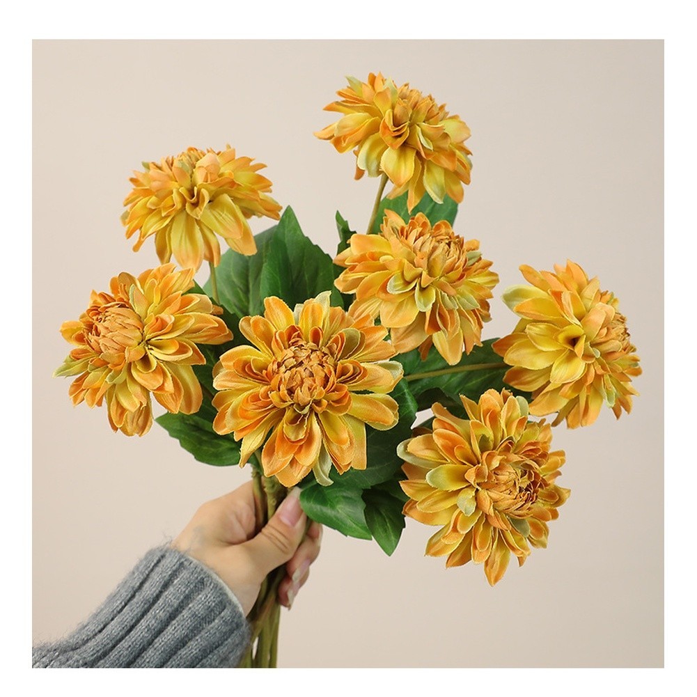 Silk Dahlia Stem with Wire Core for Easy Shaping in Floral Arrangements