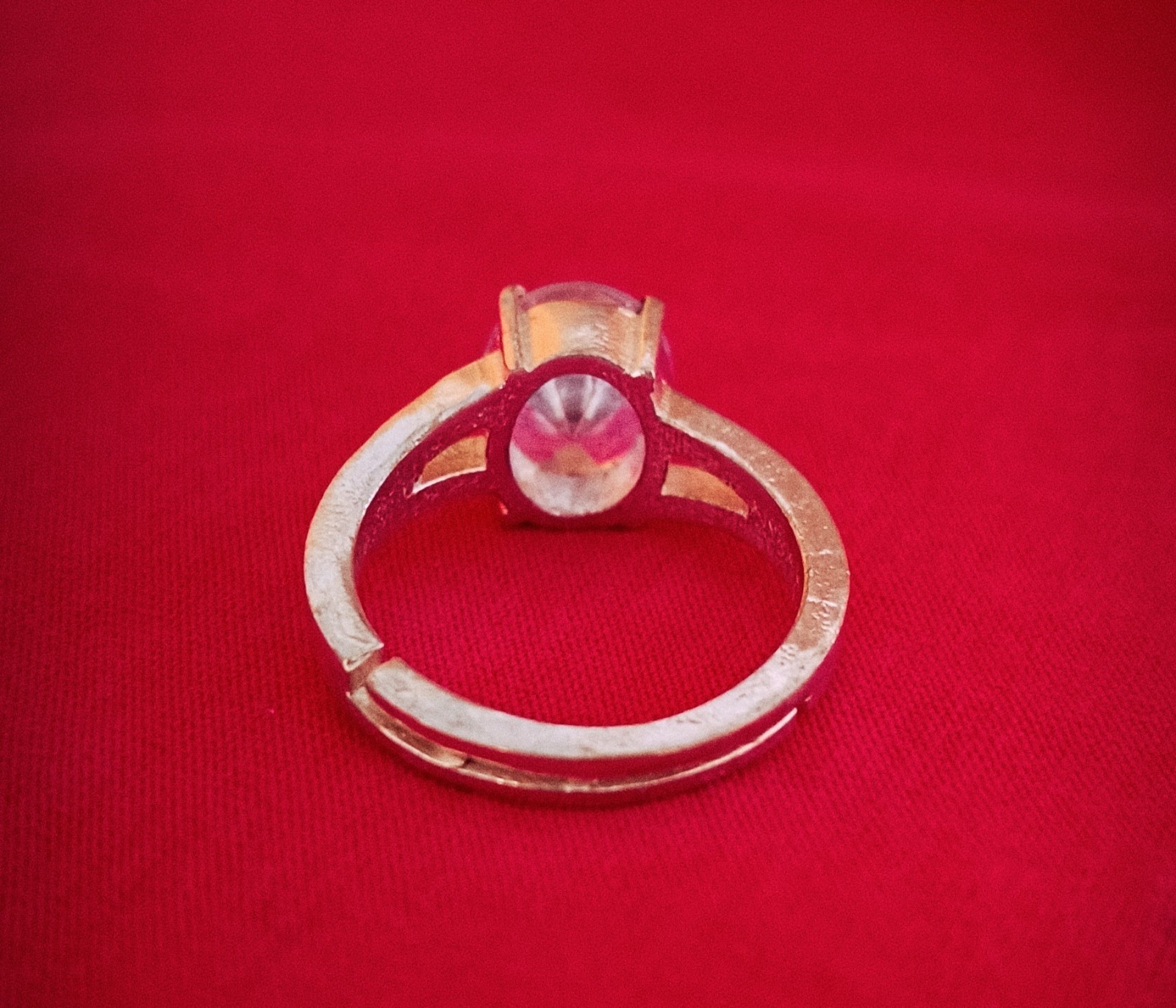 Artificial Silver-Plated Ring with Oval White Crystal Stone – Fashion Jewelry
