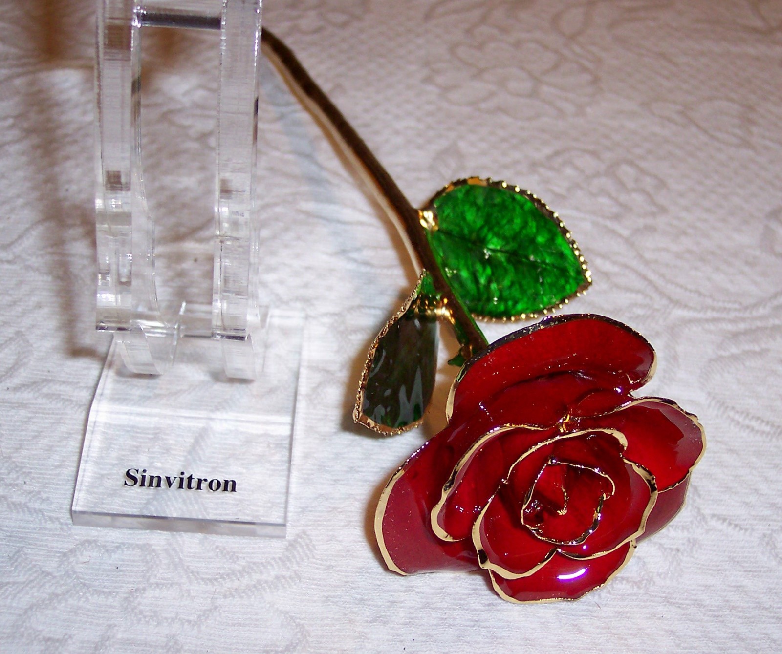 Sinvitron Real Rose 24k Gold edge – 12″ Stem in 24k gold Red W/Stand & Box
