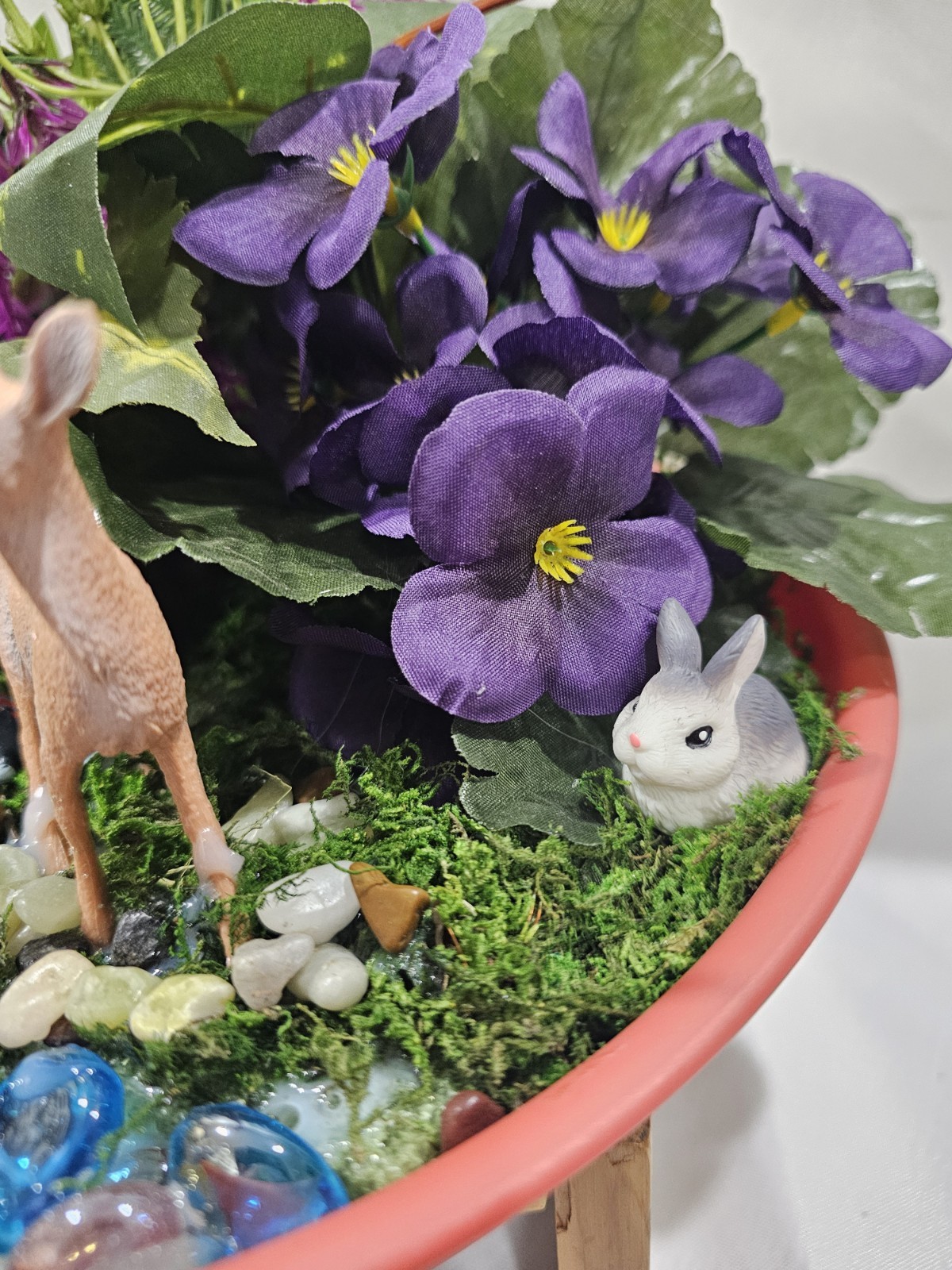 Dish Garden Artificial Flowers Arrangement THE DEER FAMILY Woods lake & more
