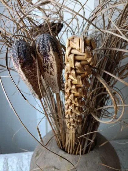 Rustic Decorative Stone Vase Centerpiece Dried Reeds Floral Bouquet