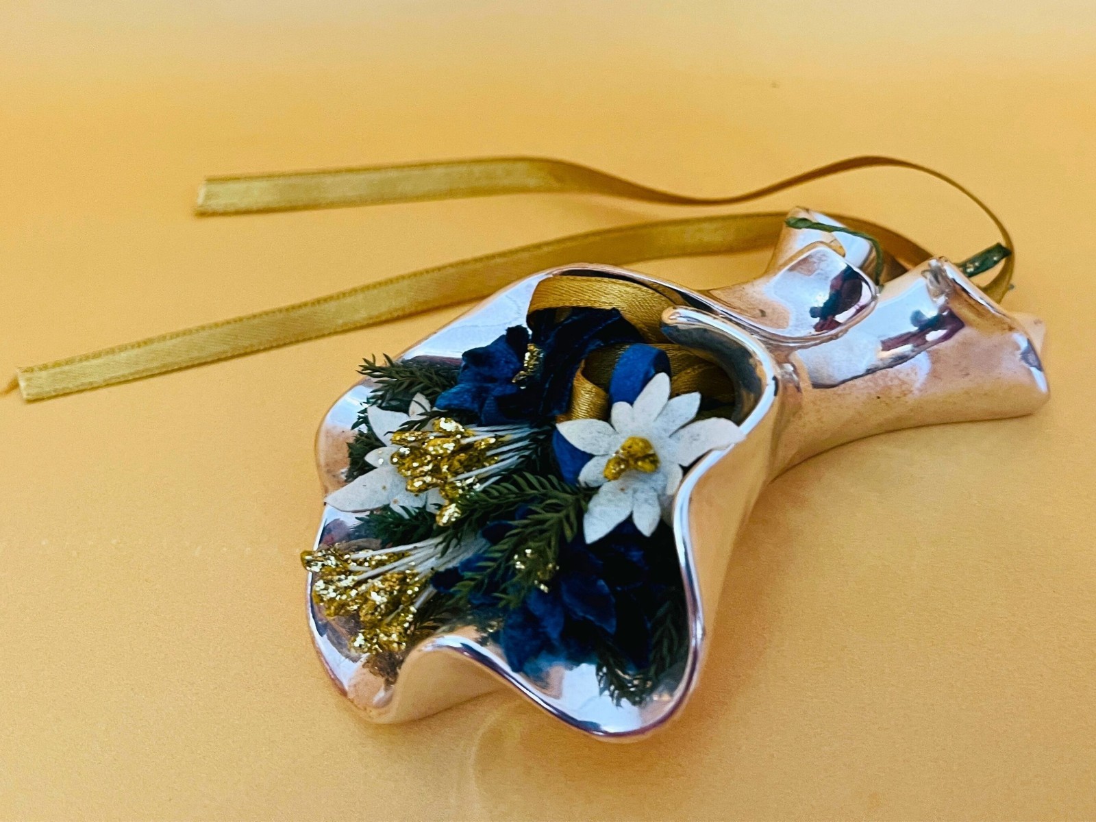 Jewelry Home Deco Vintage Italian ARDÈ Laminato AG Floral Jewel Preserved Flower