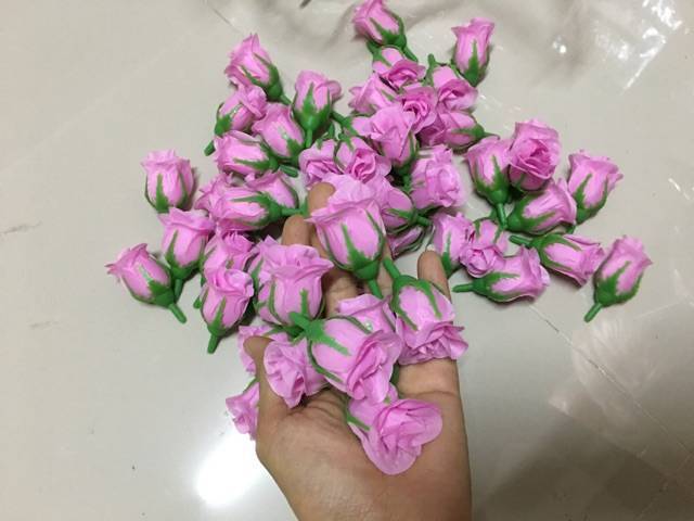 100pcs Rose Head fabric Plastic Artificial Craft Supplies Home Decor Size 1×2″