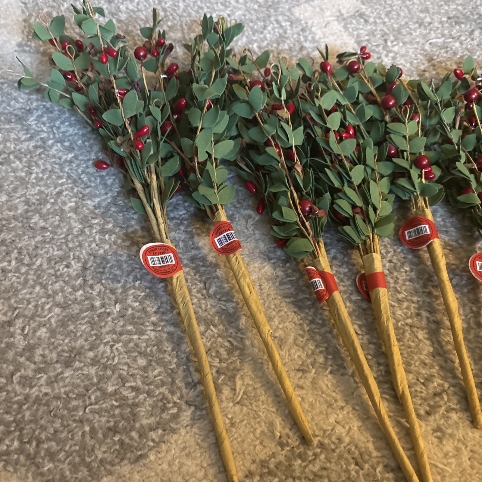 Lot of 8 New with Tags Red & White Berry Floral Picks 2 White & 6 Red 13″ Length
