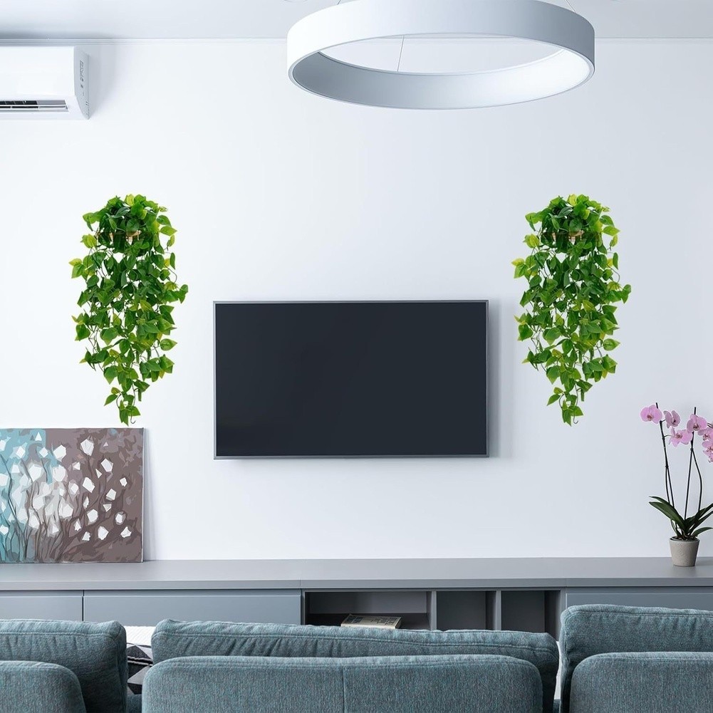 Fake Hanging Plant with Lifelike Green Foliage for Office Indoor Decoration