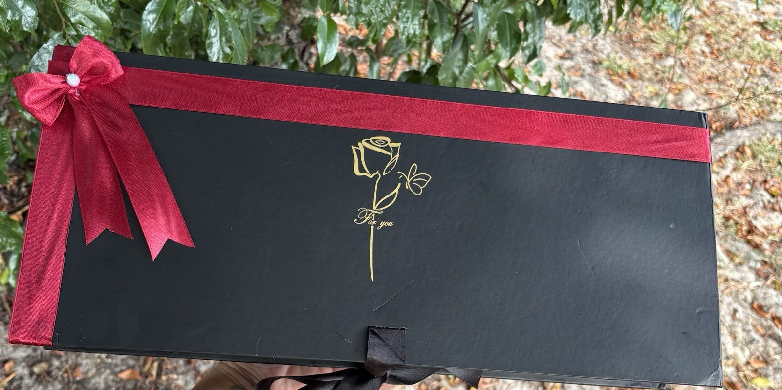 MOM Gift Box with Red Eternal Roses – Decorative Bear & Accessories