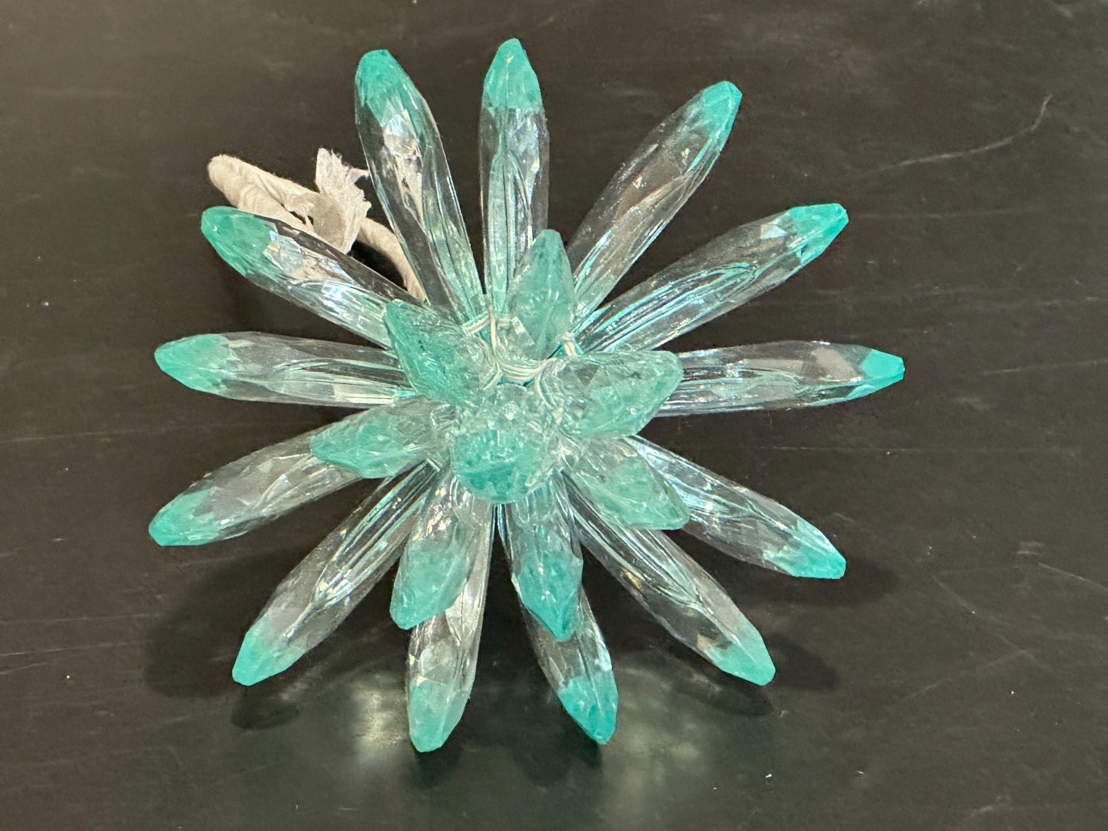 Set of 9 Plastic Acrylic Stem 4″ Lotus Flowers Aqua Tipped