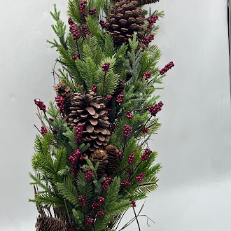 ARTIFICIAL RED BERRY STEMS PINE BRANCHES FOR CHRISTMAS – GREEN