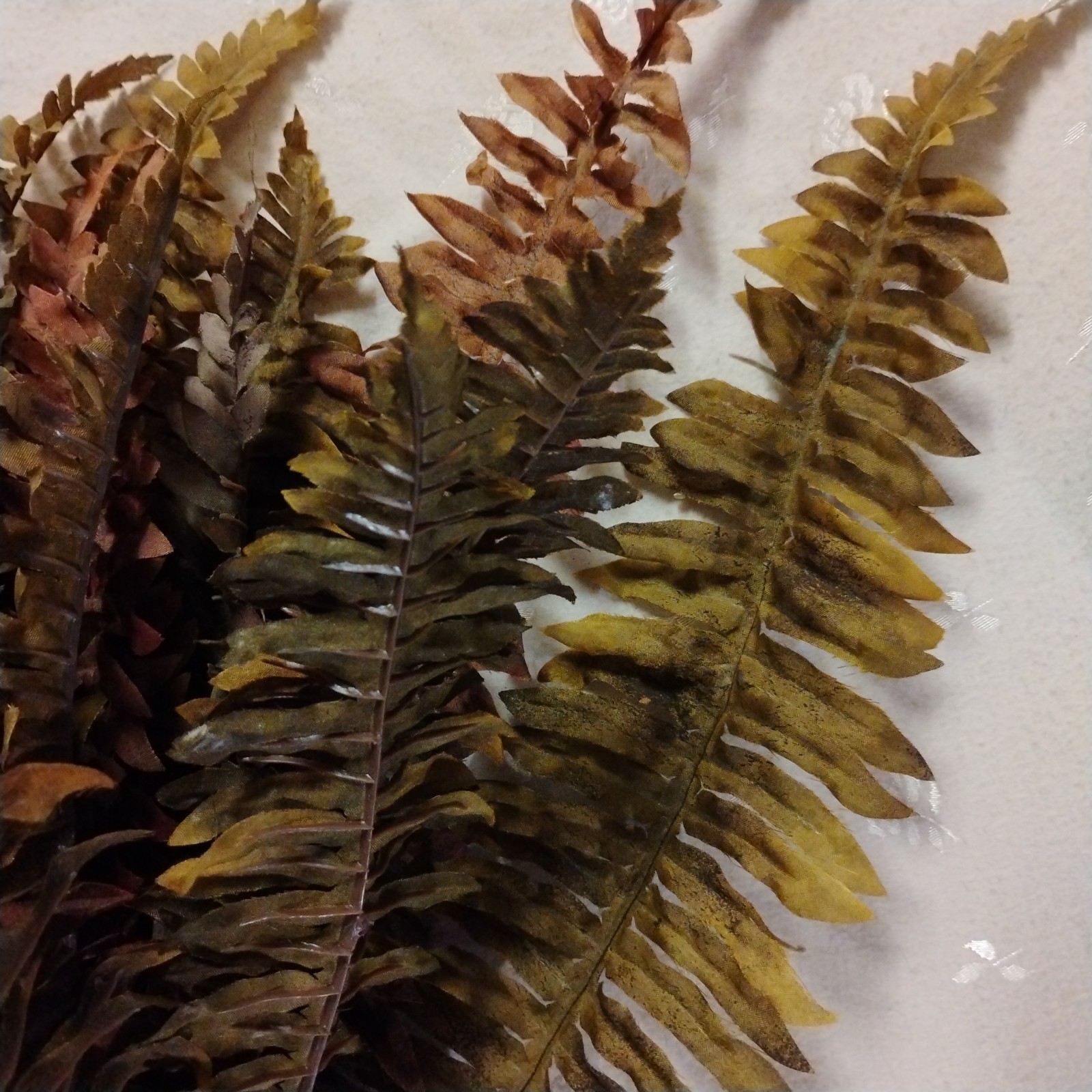 NWT Artificial Boston Fern Bush – 47 Olive & Tan Fronds – 23.50″ Tall