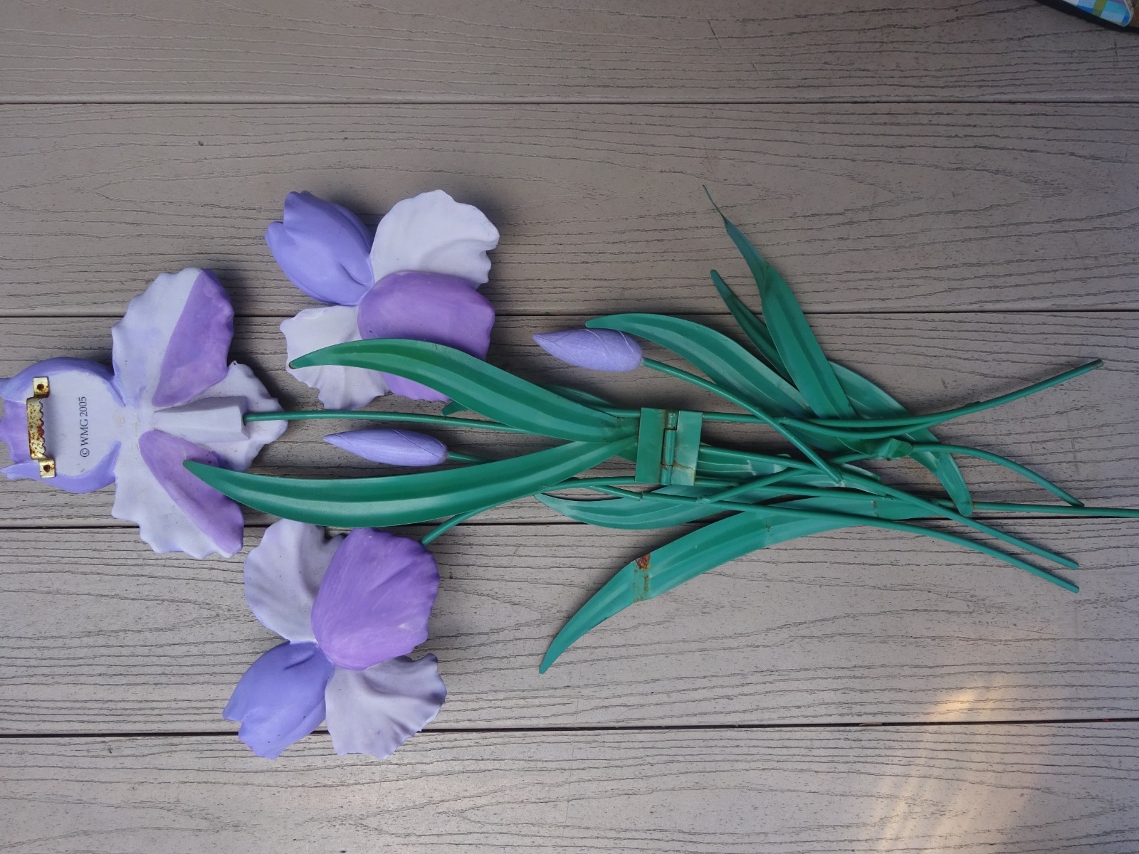 Vintage Wmg 2005 Lavender Purple Iris Metal Leaves Wall Plaque 29“ x 13″ Folding