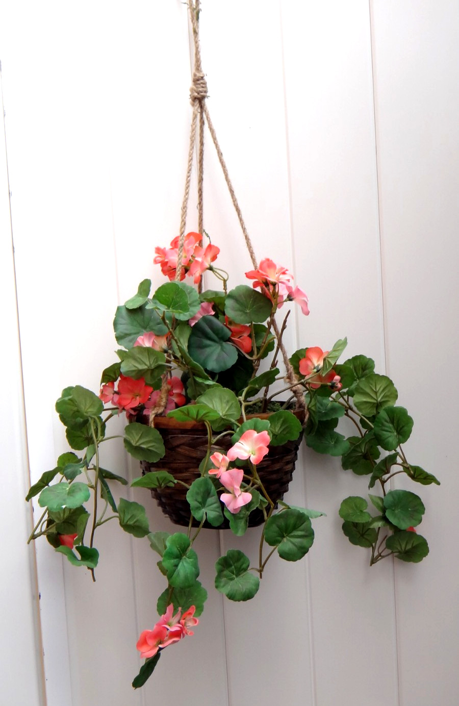 Decorative Artificial Hanging Flowers Basket Floral Décor Drop Length : 25 inch