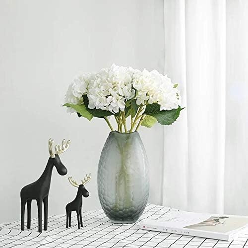 Charming Silk Hydrangea Bouquets – Set of 6 Off-White Flowers for All Occasions