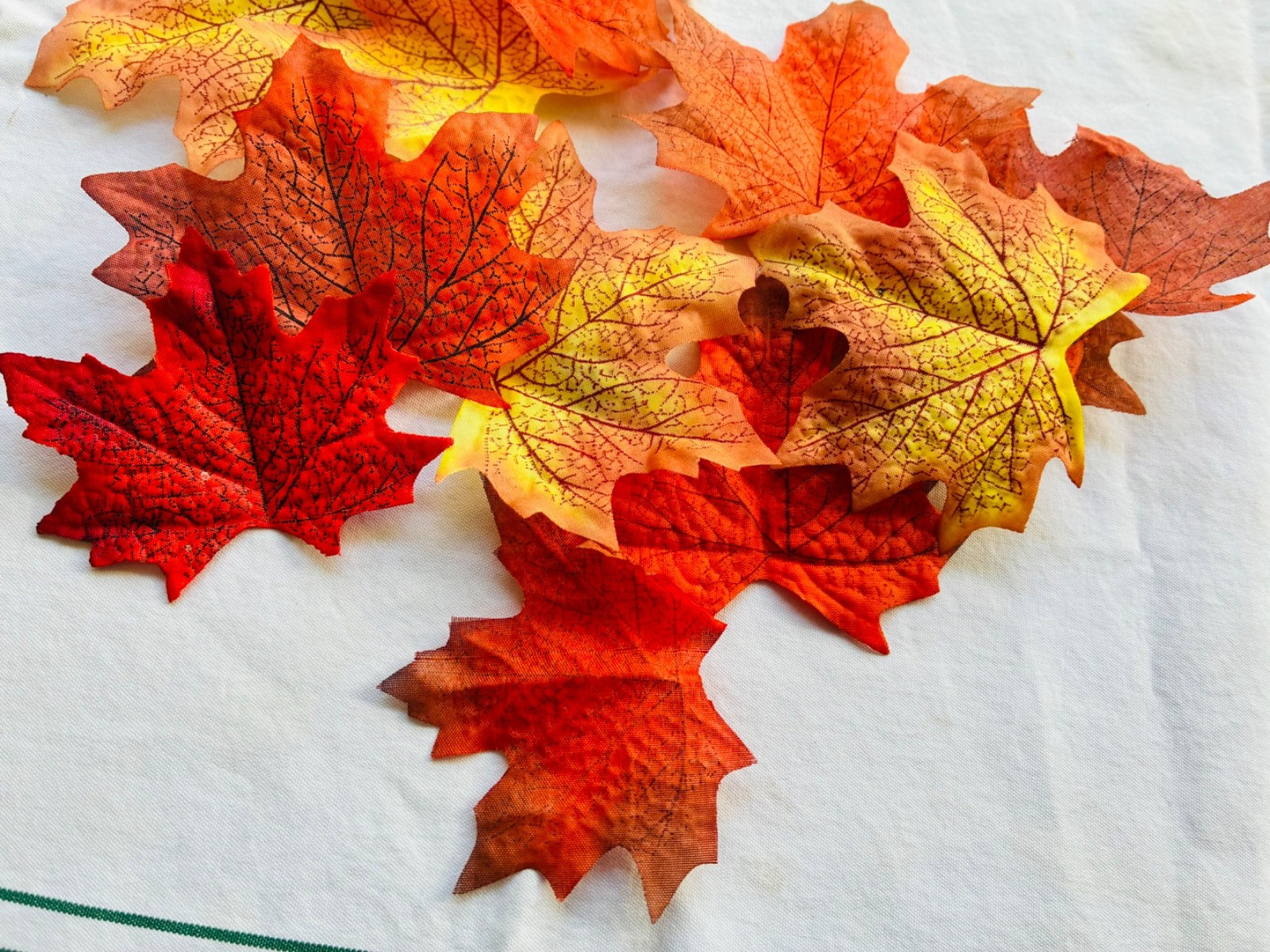Lot of 12 FAUX SILK CREPE-LIKE AUTUMN LEAVES Fall Holidays Winter Thanksgiving