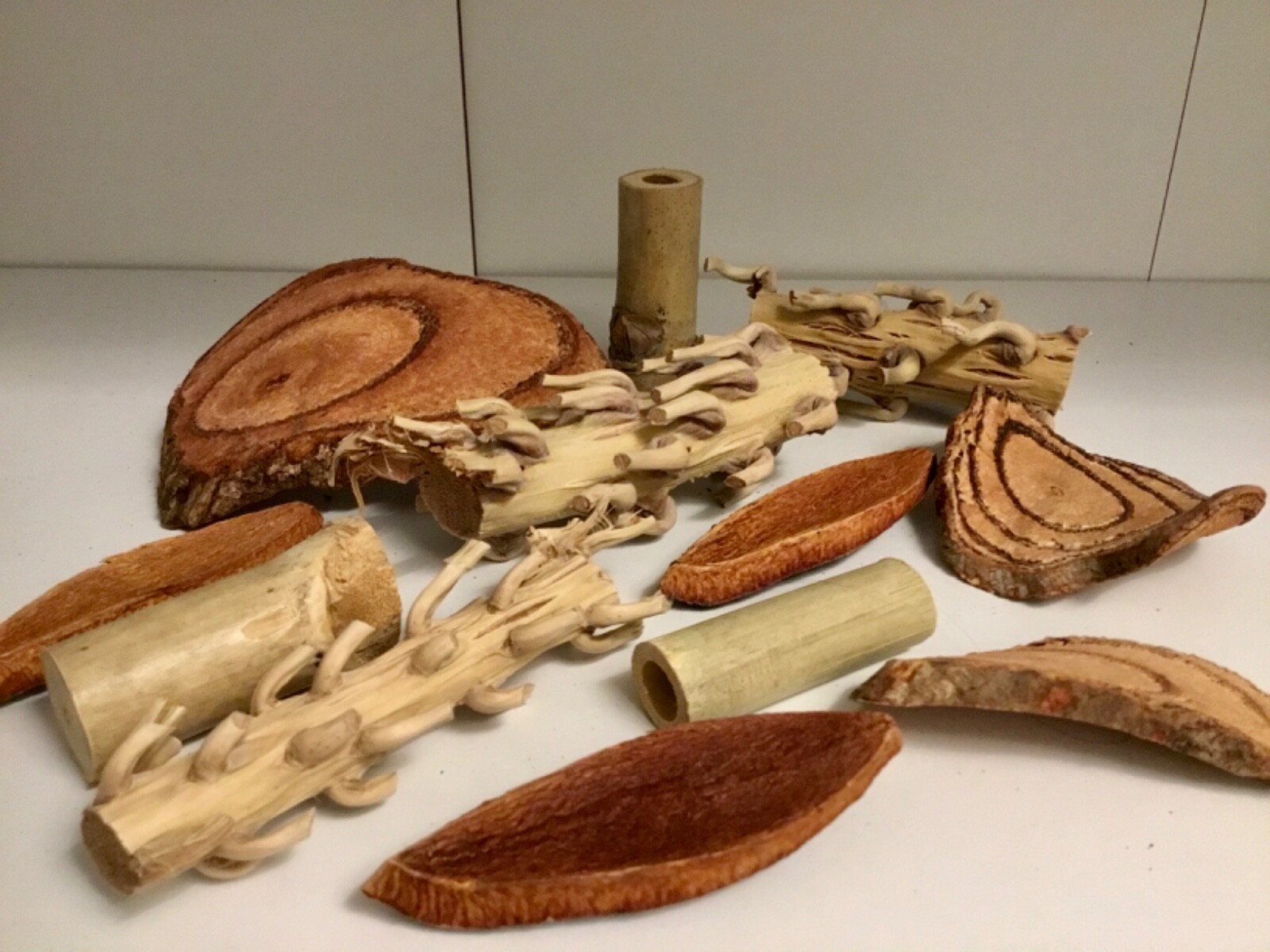 12 pc Wood Dried Decor Wreaths Floral Crafts