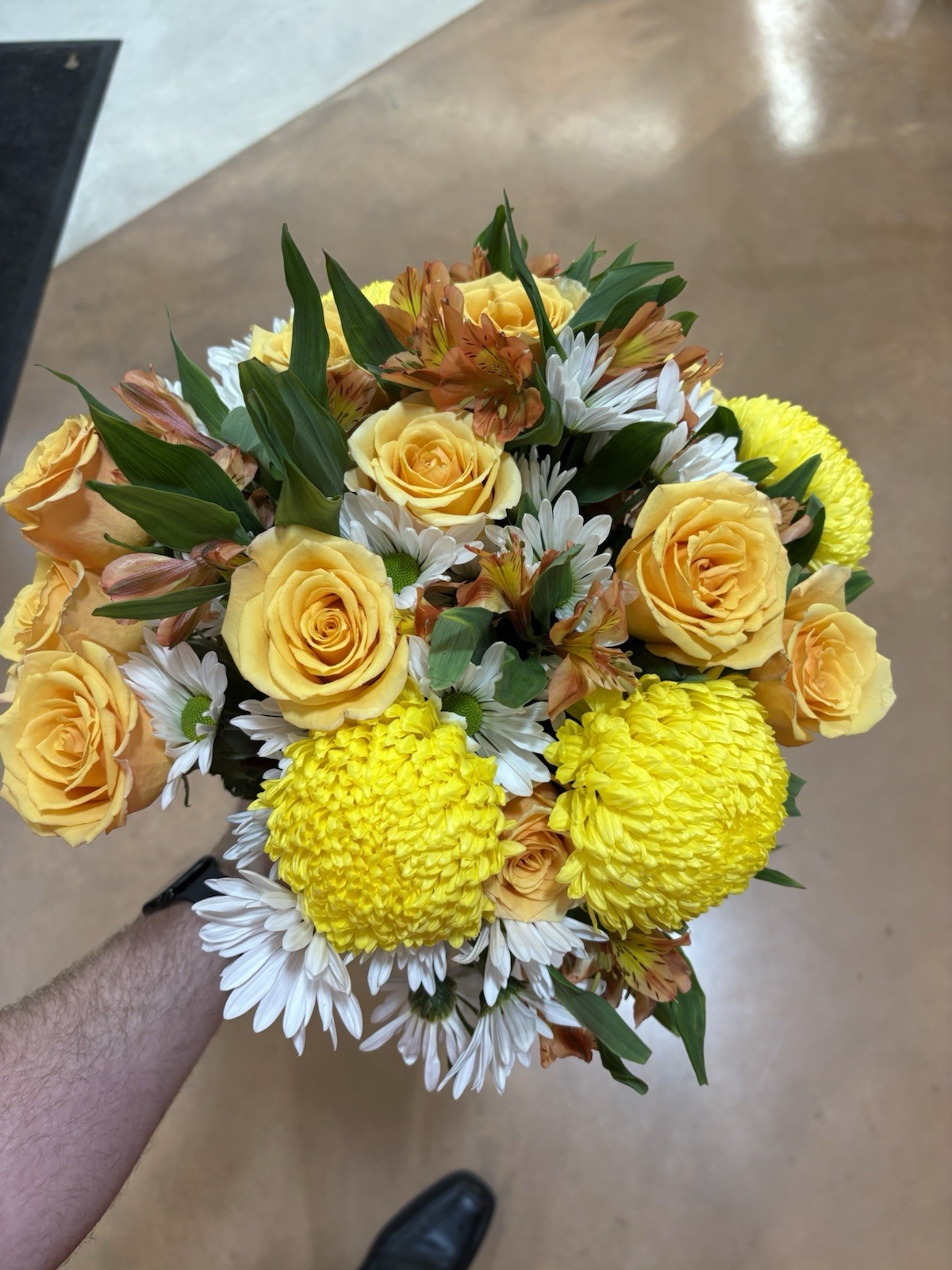 Custom Live Floral / Flower Arrangements In A Vase Various Colors and Sizes