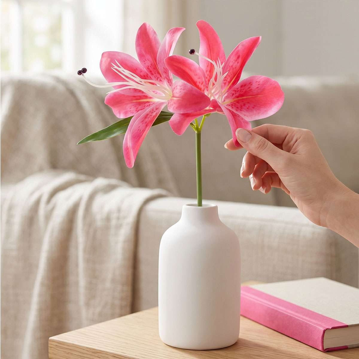 4pcs/set Artificial Lily Flowers with 8 Heads Fully Bloomed Lilies & 6 Buds
