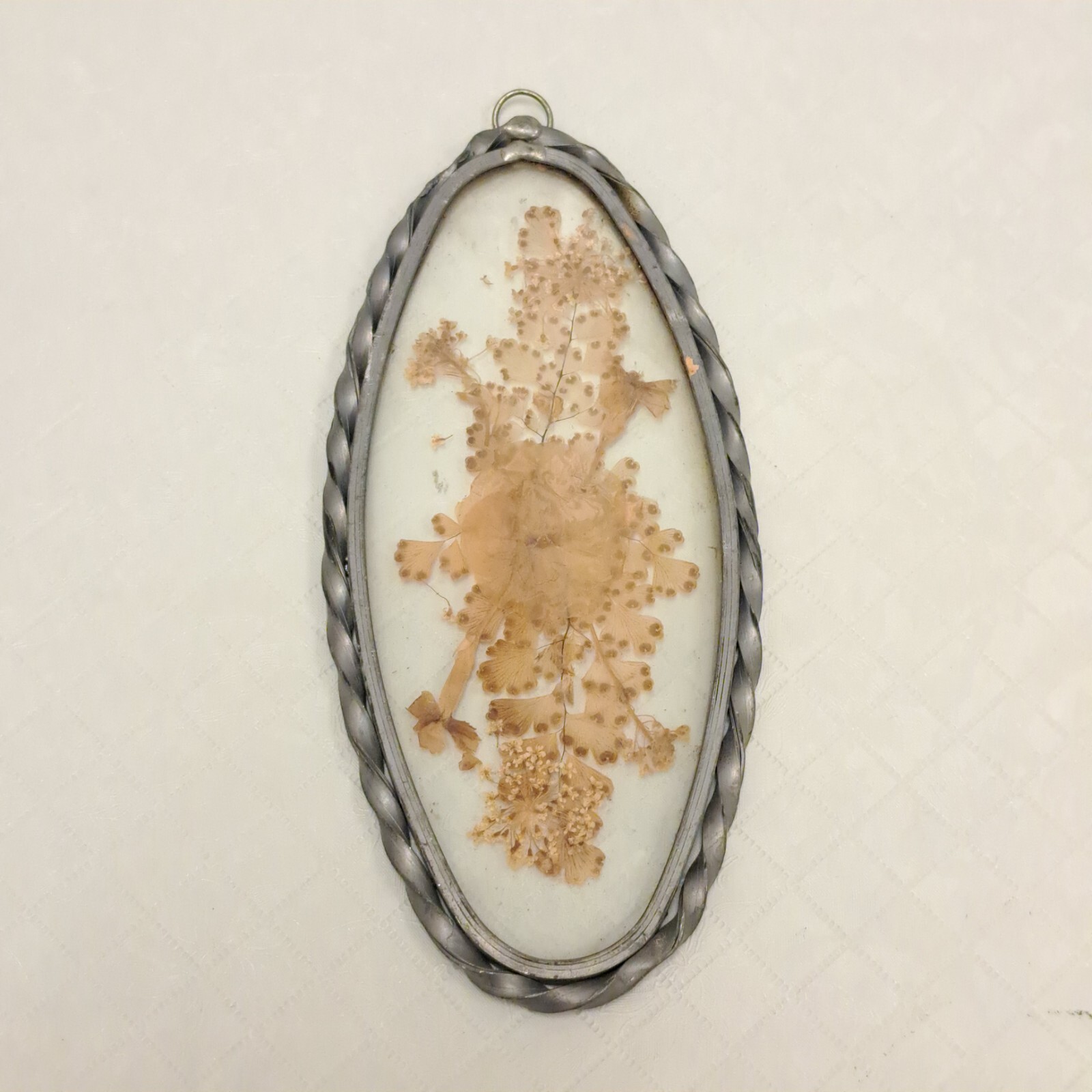 Vintage Lasting Impressions Real Pressed Flowers in Glass w/Oval Metal Frame 
