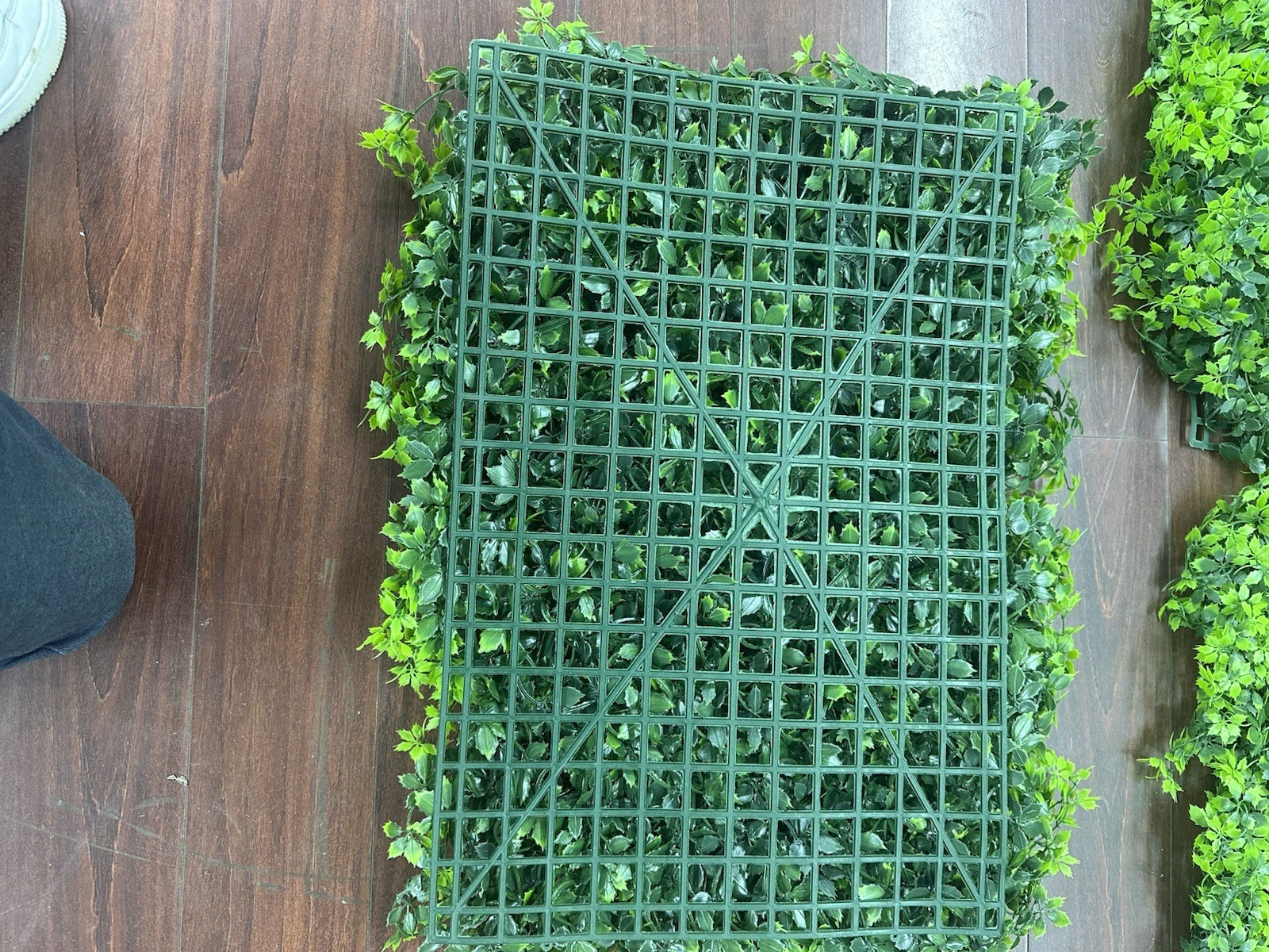 12pc 24”x18” Artificial Plant Wall Planter Hedge Faux Greenery Grass Backdrop.