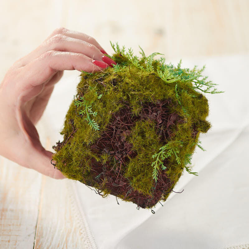 Package of 4 Artificial 4″ Decorative Floral Moss Cubes
