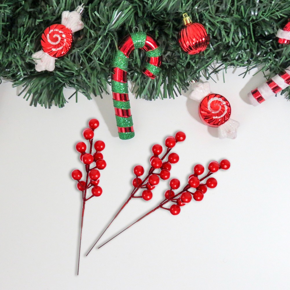 20Pcs Reusable Red Artificial Berry Picks for Christmas Banquet Arrangements