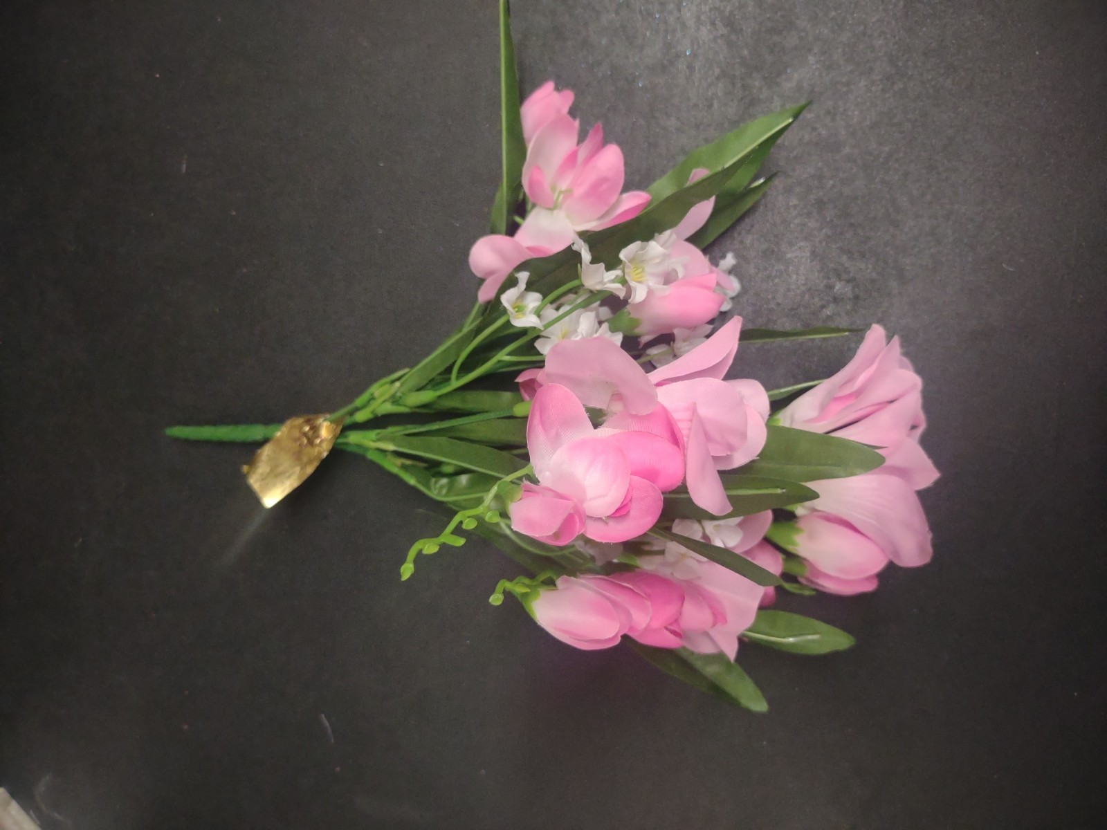 Vintage 10″ Silk Freesia Flower Bush, Pink, 5 Stems, Baby’s Breath & Foliage