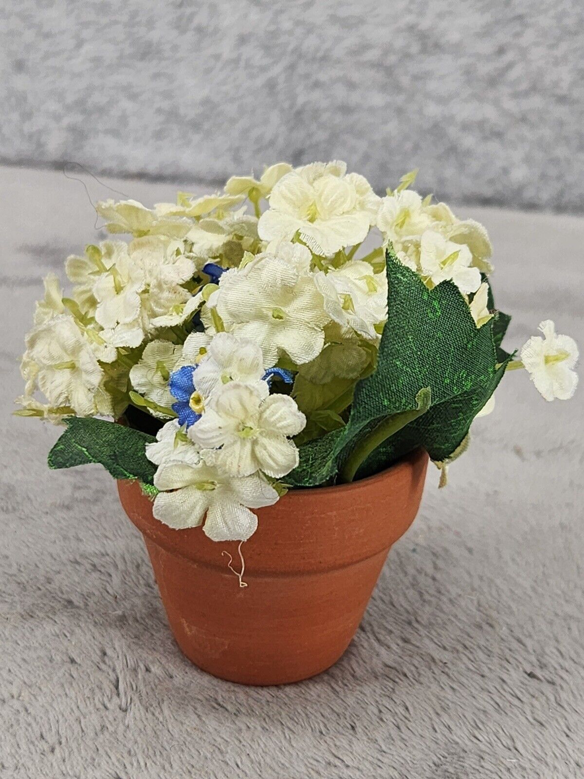 Cute Small Artificial Hydrangea Flowers In Mini Flower Pot 3″ Tall