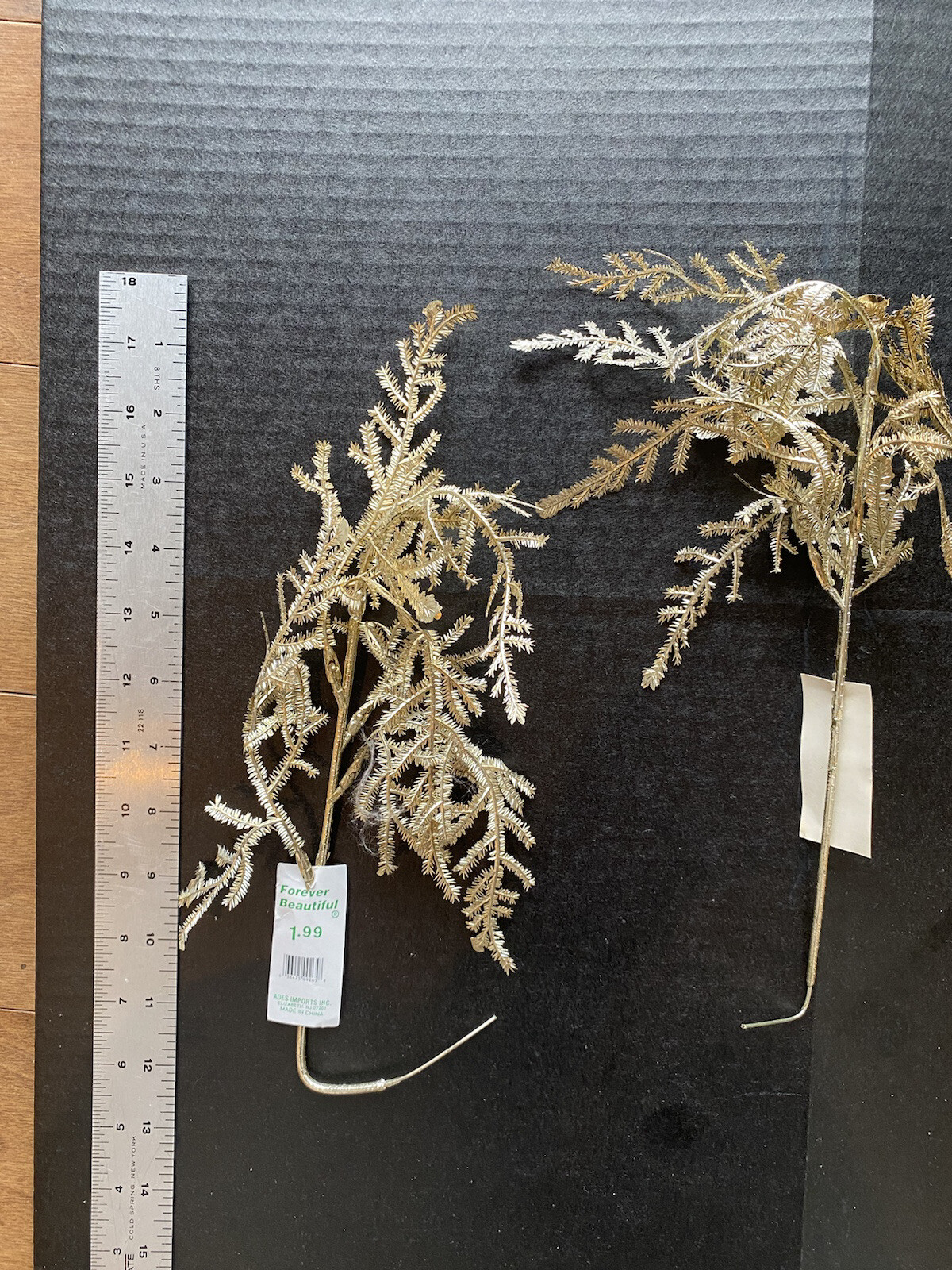 Vintage Plastic Gold Stems of Leaves Ferns Christmas Decor Craft Wire Floral -2