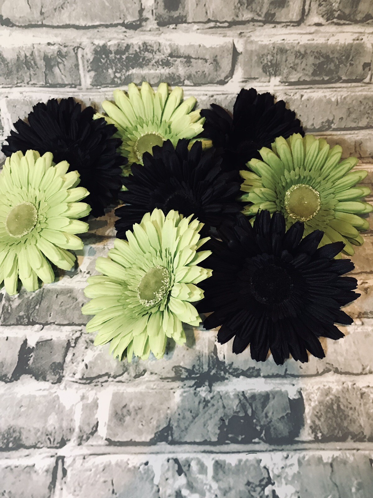 Gerber Silk Daisies 4 1/2” Flowers No Stem Black & Green Vase Fillers Crafts X8