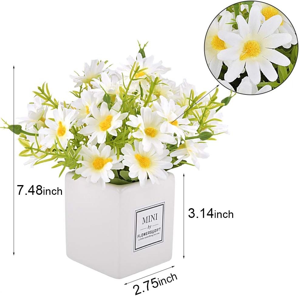 Elegant Mini Faux Daisy Flower in Ceramic Vase – Perfect Home Decor Accent