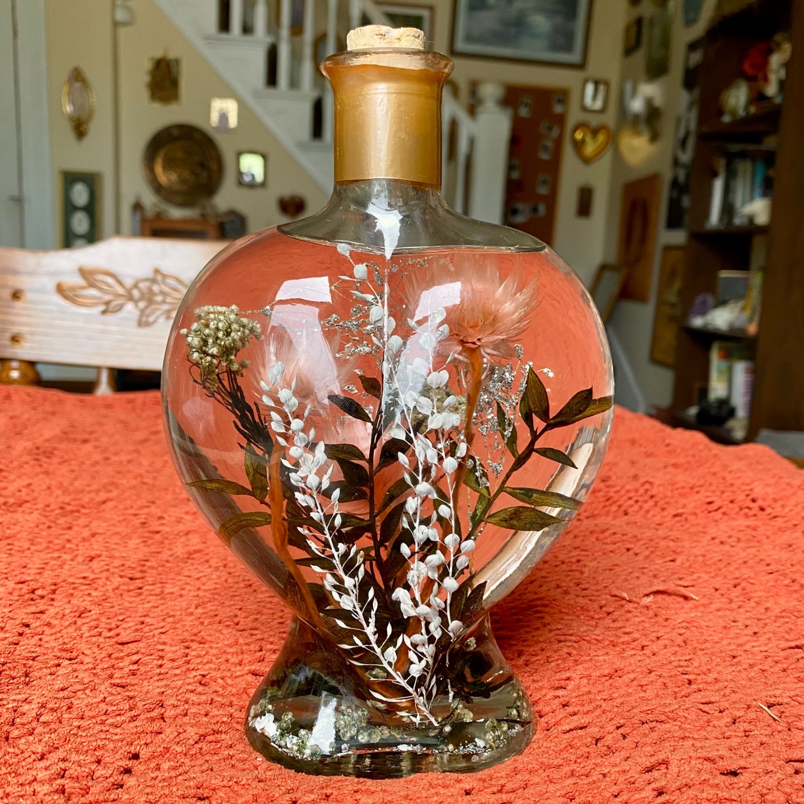 Vintage Aroma Art Floral Design Bath & Body Botanical Oil – Heart Shaped Bottle