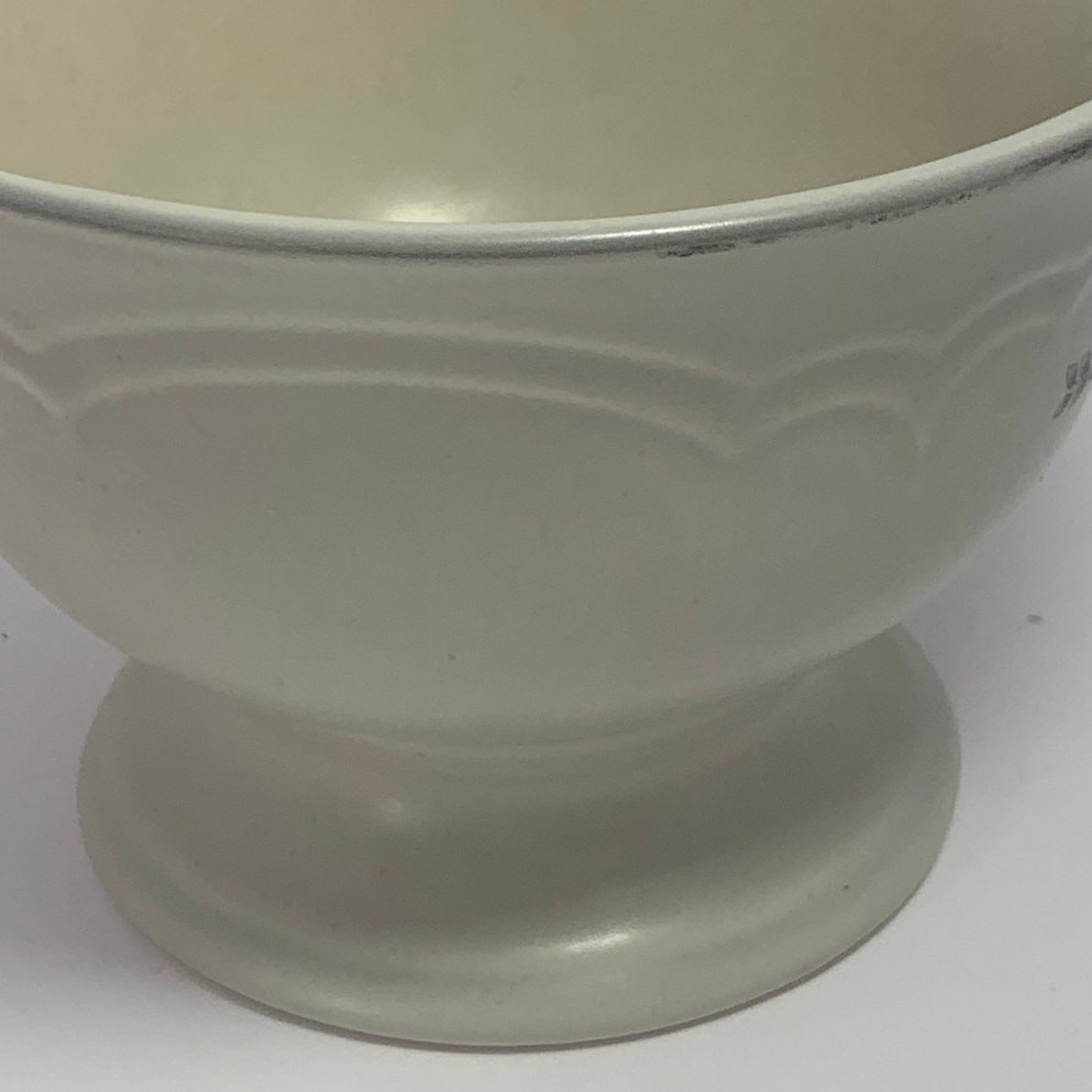 VTG Pfaltzgraff Stoneware Heirloom Pedestal Footed Serving Bowl USA Discontinue