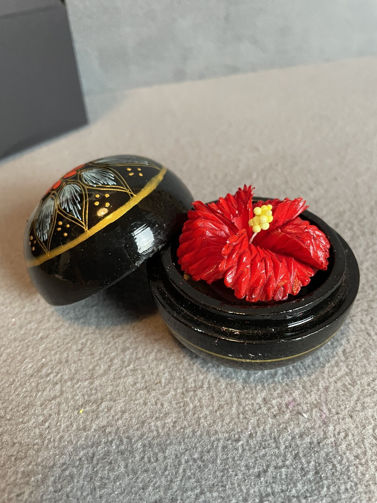 🌹Red Hibiscus- Hand Carved Display Soap 2″ Perfect Holiday gift,100% Handmade🌹