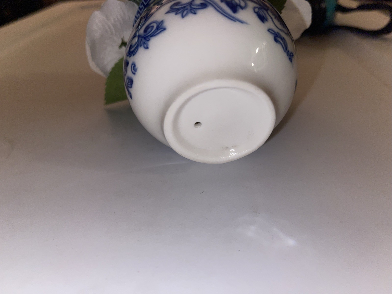 Artificial Floral Arrangement Roses Blue White Porcelain Vase 2.75 n x 2.75 in
