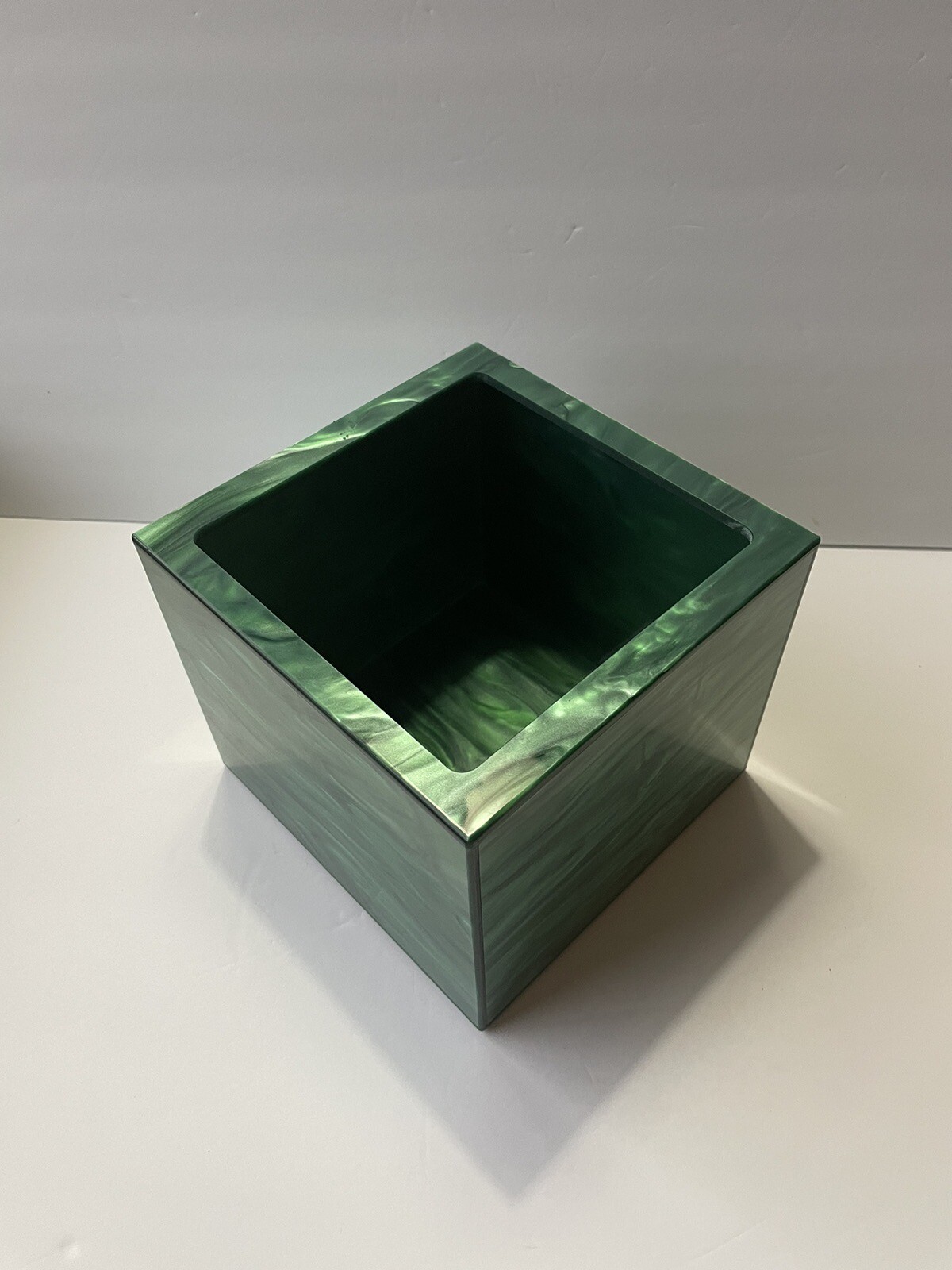 charlotte max orchid box Flower Planter Vase Pearl Green Lucite Retail $180