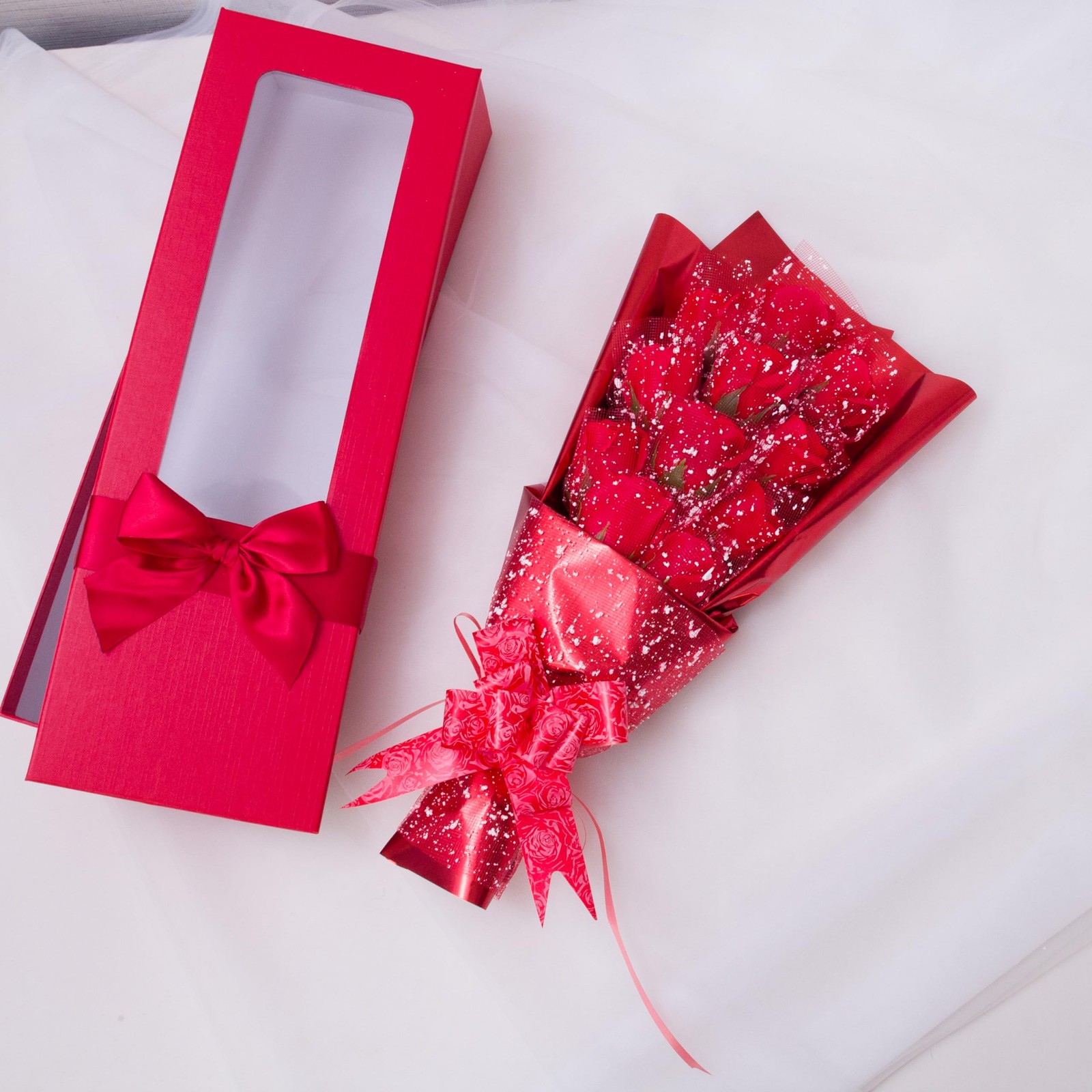 11pcs Scented Forever Rose Bouquet with Gift Box- Birthday Mother’s Day Gradu…