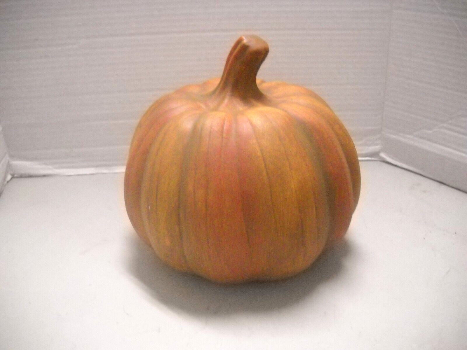 CERAMIC PUMKIN EUROPEAN HOME COLLECTION HOLLOWEEN FALL 8″X 8″