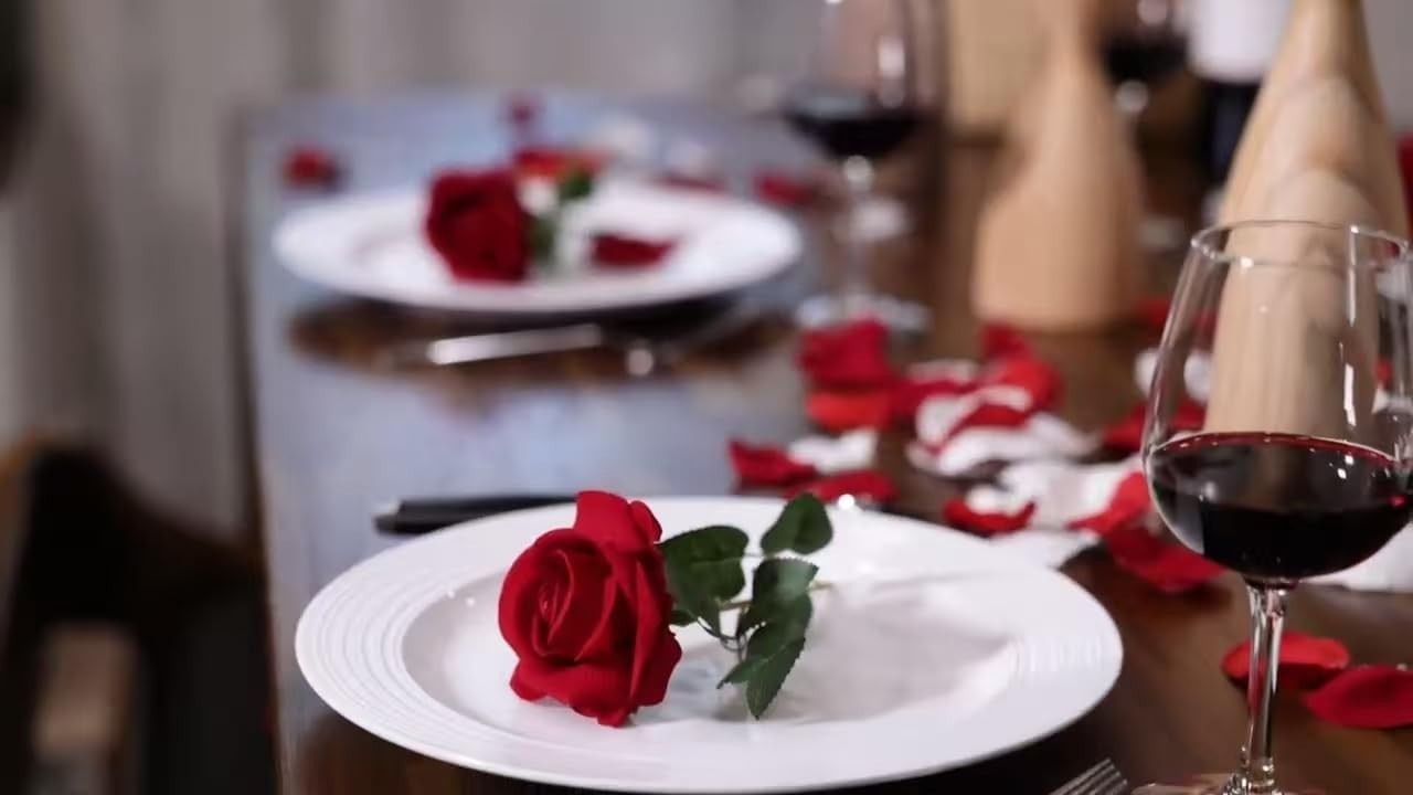 Stunning 120 Count Silk Velvet Artificial Roses for Weddings & Special Events
