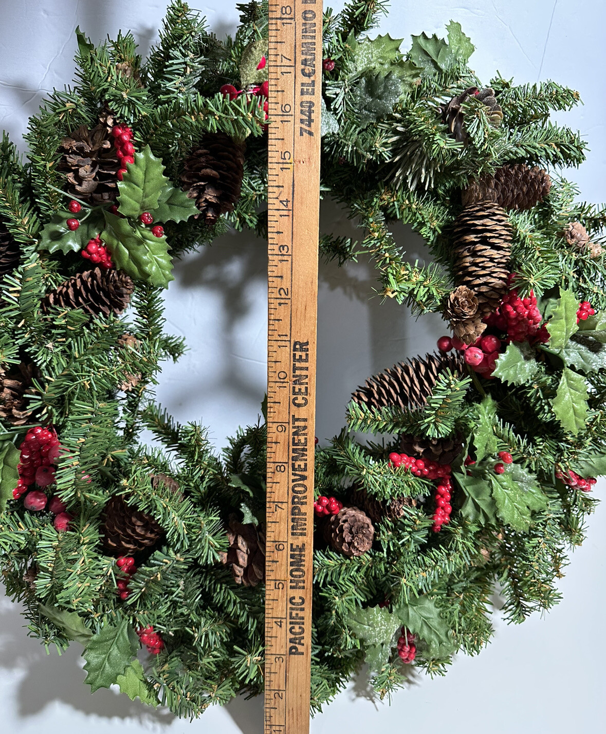 Vintage Garland Natural Berry Pine Style Christmas Door Wreath 18”
