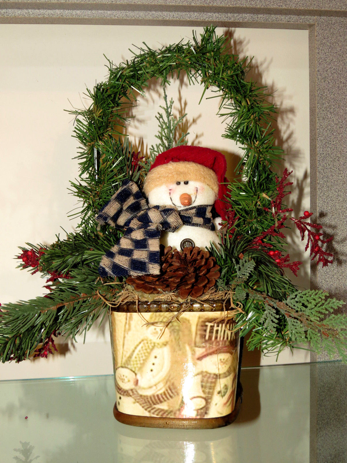ANTIQUE Snow Winter PRIMITIVE SNOWMAN Pip Berry Pine Cone Table Top Florist Made